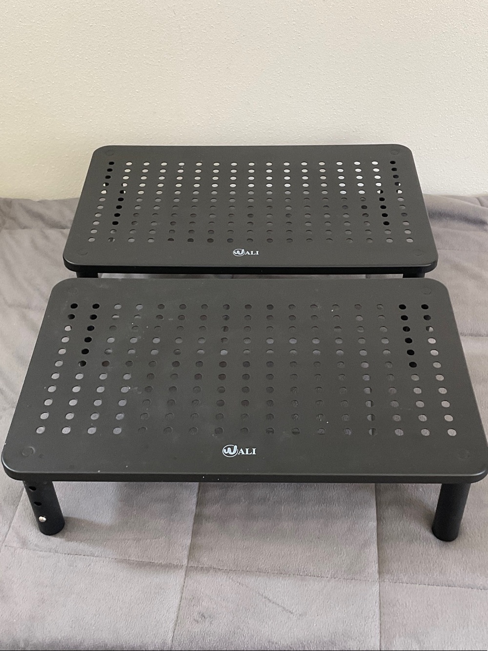 Wali Adjustable Height Ventilated Dual-Level Laptop Stand